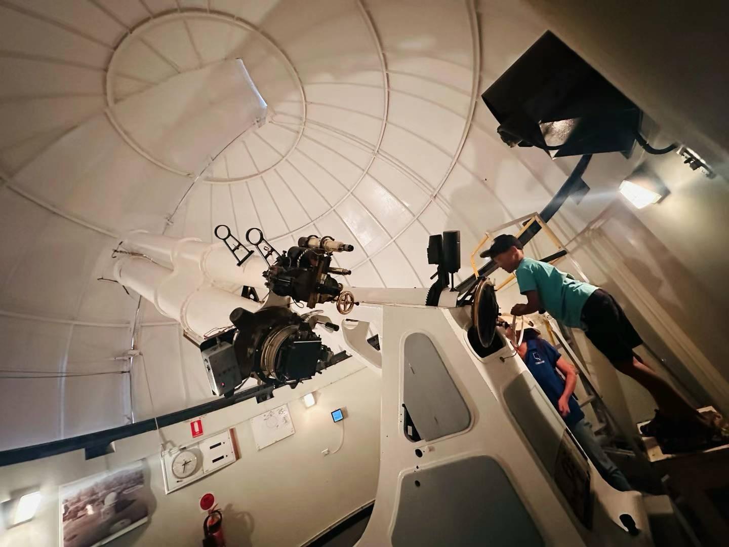 Fun Workshop and Tour at Perth Observatory