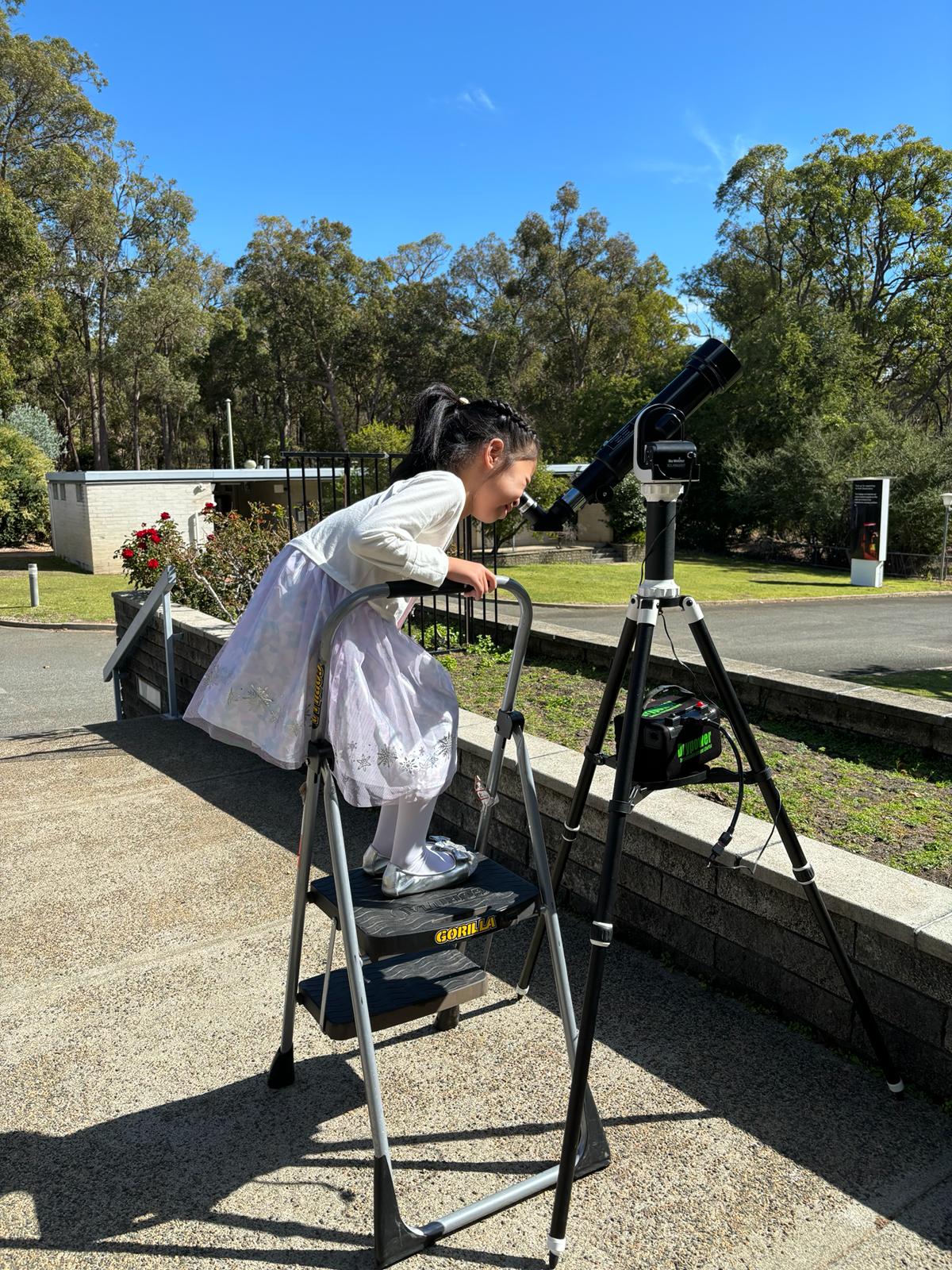Fun Workshop and Tour at Perth Observatory